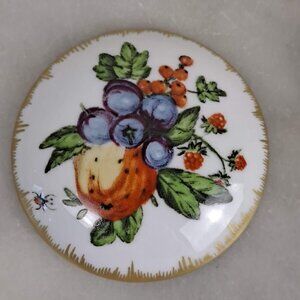 Fruit Motif Trinket Box Williamsburg Duke of Gloucester Mottahedeh Portugal